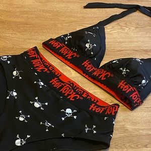 HOT TOPIC bikini swimsuit set :)